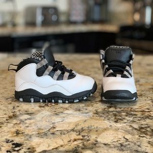 (🚫sold🚫 ) Jordan Retro  10 “Steel Grey”.